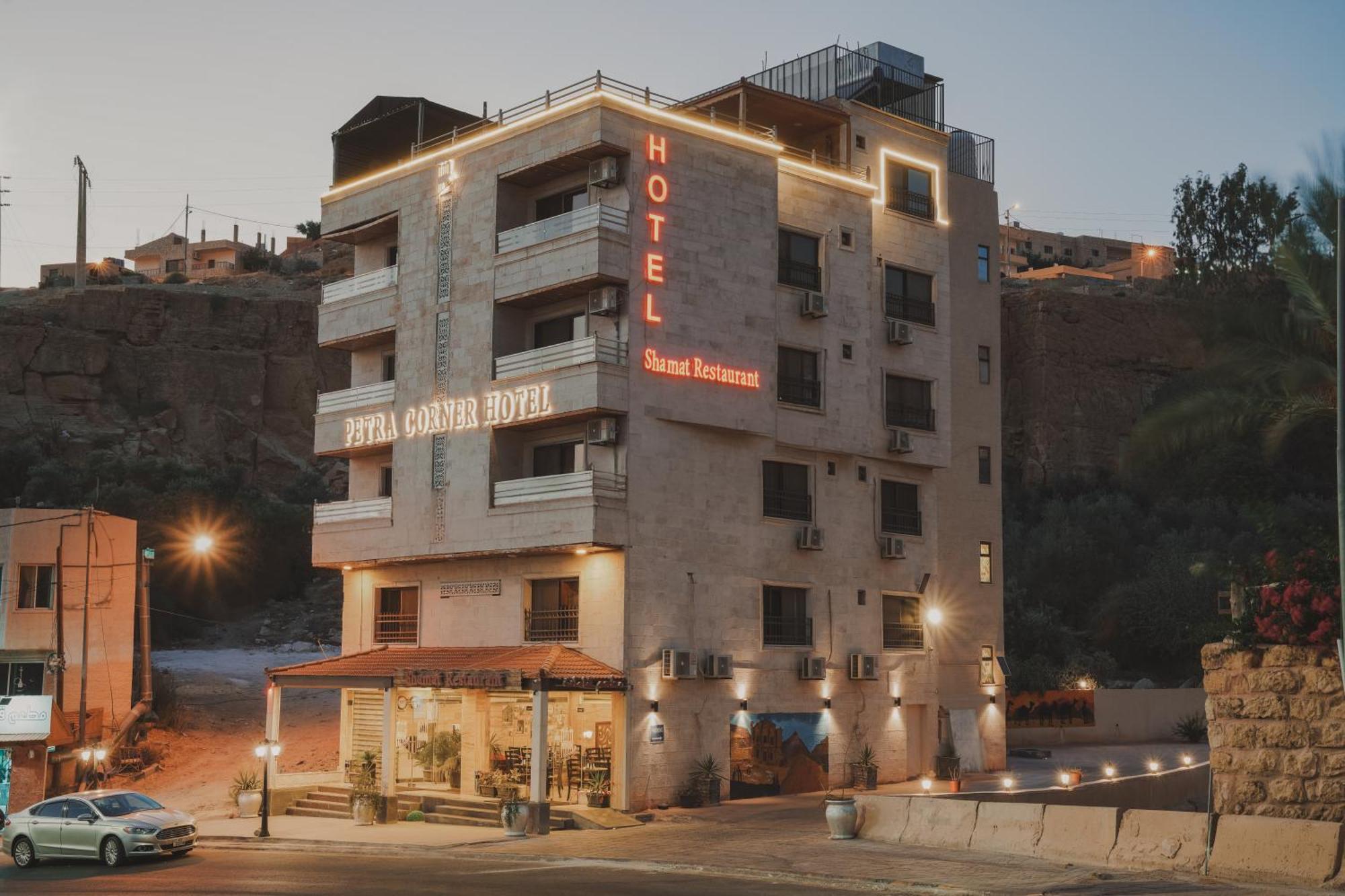 Petra Corner Hotel Exterior foto